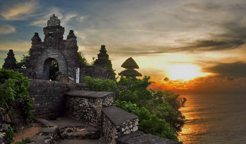 معبد اولوواتو بالی اندونزی (Uluwatu Temple)