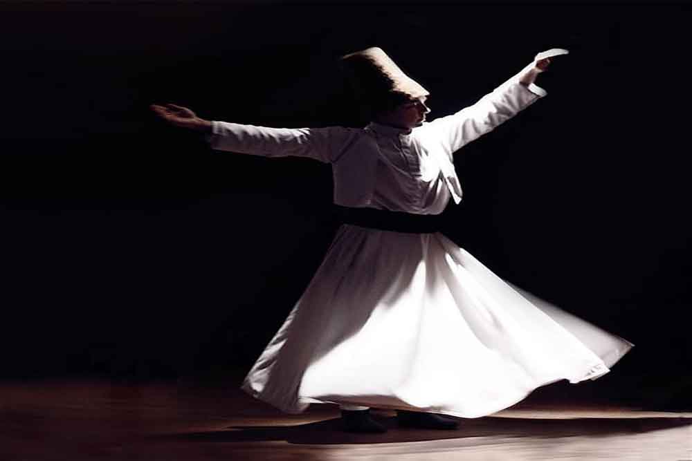 سماع دراویش استانبول، مراسمی عارفانه در میان هیاهوی شهری