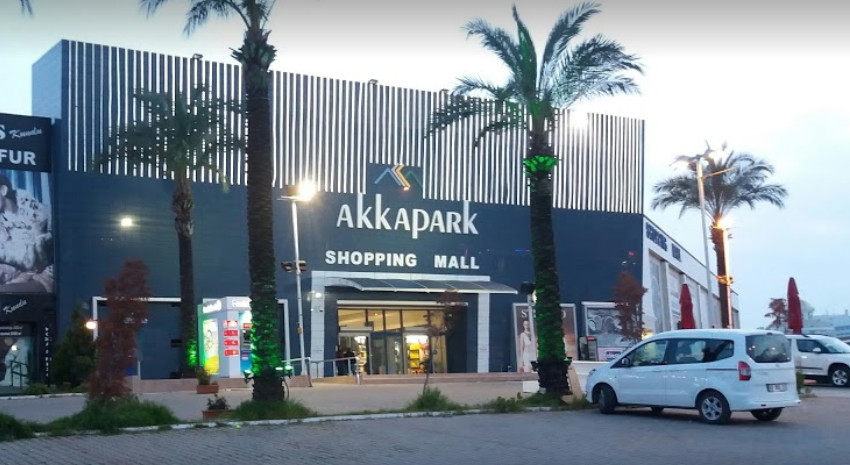 مرکز خرید آکاپارک(مدرن و شیک)
