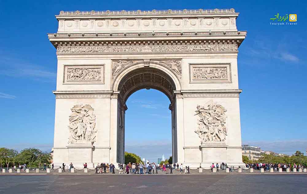 طاق پیروزی پاریس ( تاج دیواری شهر پاریس )