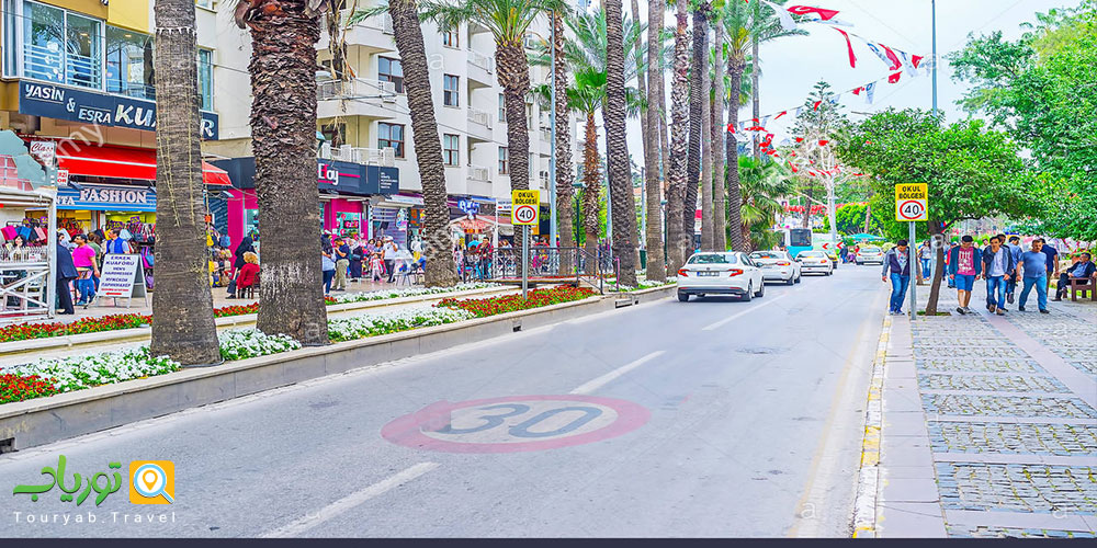 خیابان آتاتورک آنتالیا(کهن ترین خیابان خرید و تفریح)