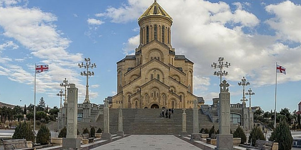 کلیسای مقدس ترینیتی تفلیس(سامبا)