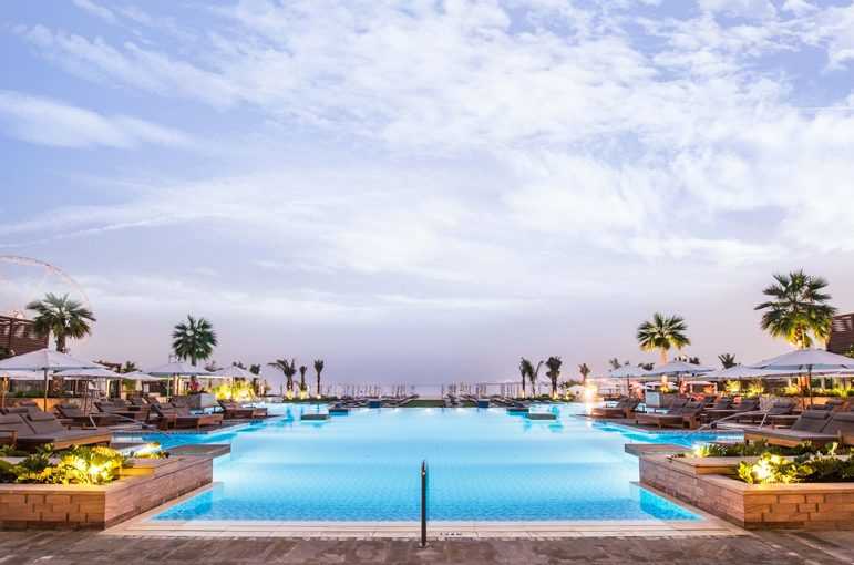 ساحل آزور دبی (Azure Beach)