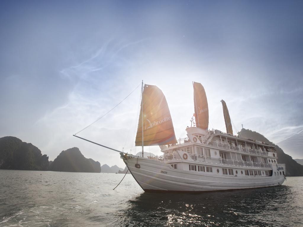 هتل آفرودیته کروز هالونگ ویتنام Aphrodite Cruises