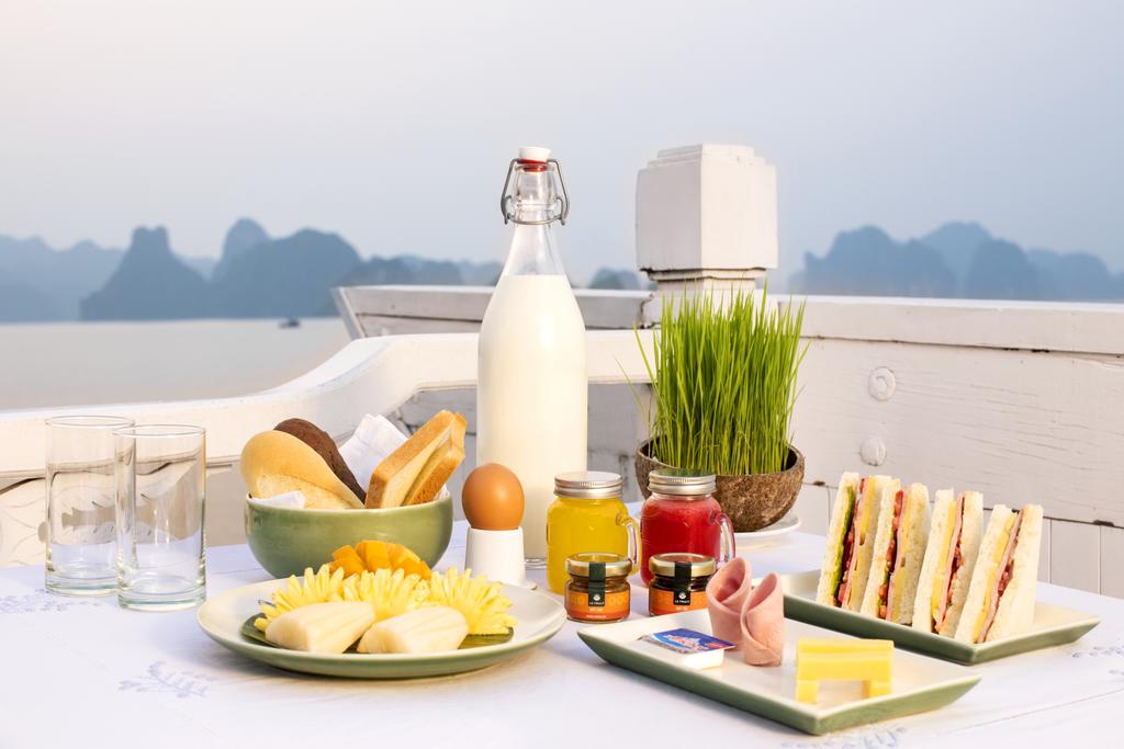 هتل آفرودیته کروز هالونگ ویتنام Aphrodite Cruises