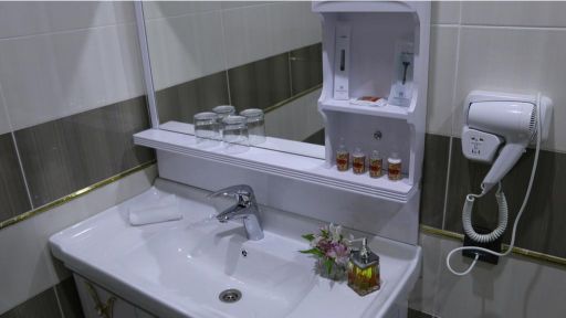 هتل کورنیش باکو