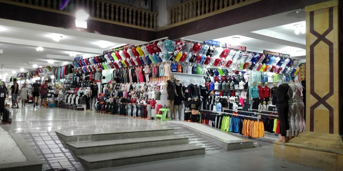 مرکز خرید آکاپارک(مدرن و شیک)