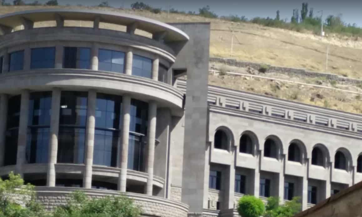 موزه ماتناداران (موزه دست نویس های باستانی ایروان)