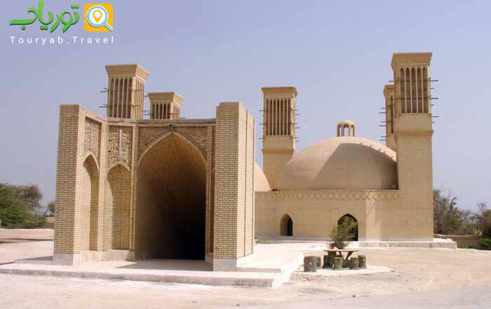 آب انبار پنج بادگیر کیش(معماری کهن جزیره)