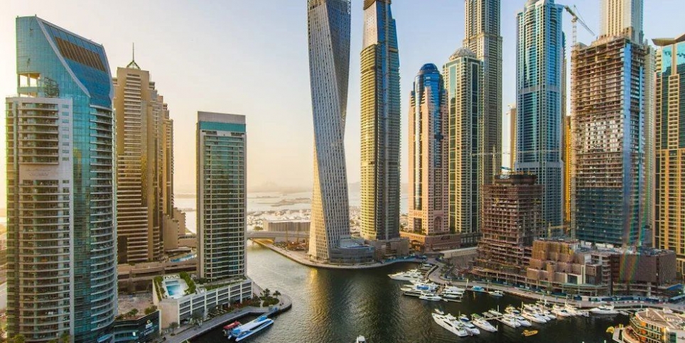برج کایان دبی(بلندترین ساختمان پیچ خورده جهان)