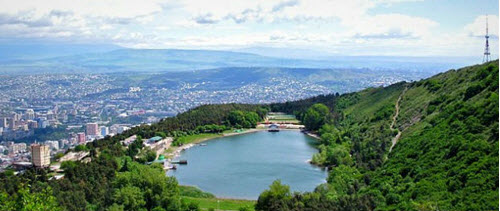سفرنامه گرجستان - دریاچه لیسی